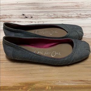 🛍SALE Toms Chambray Flats 6 1/2🛍